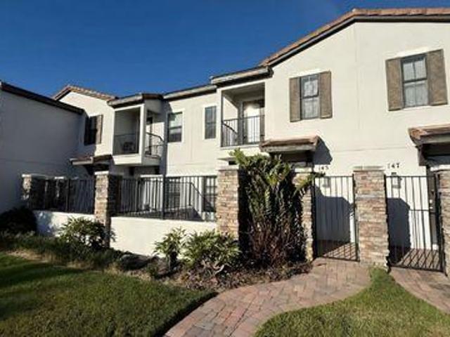 Townhouse for sale in Haines City, Florida
