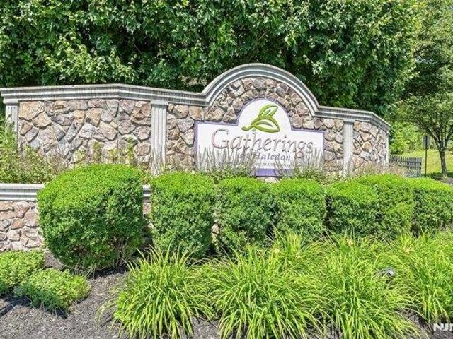 Condo for sale in Passaic, New Jersey