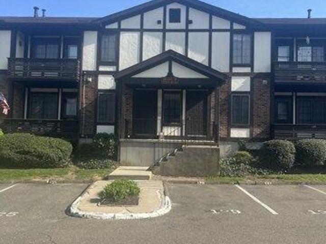 Condo for sale in Hamden, Connecticut