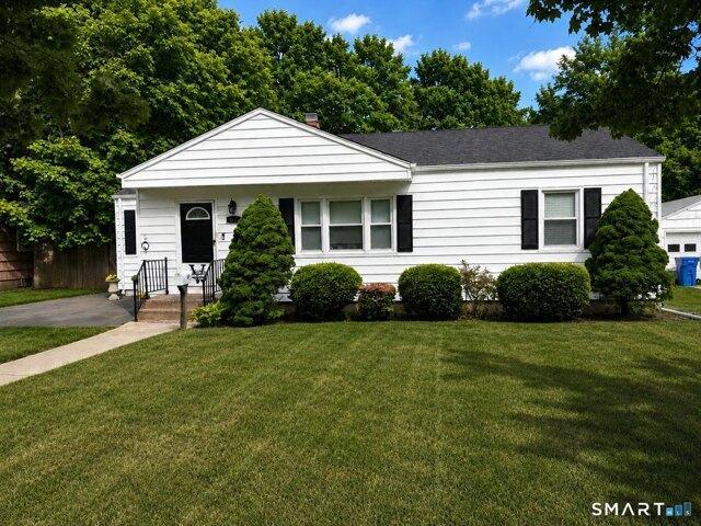 House for sale in Hamden, Connecticut