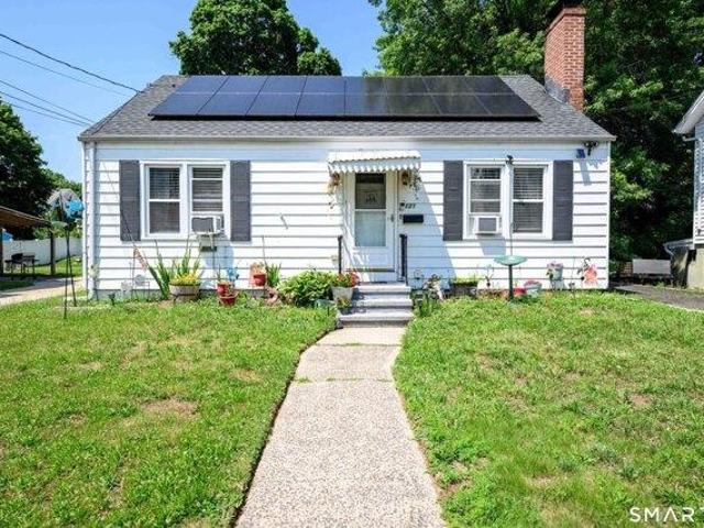 House for sale in Hamden, Connecticut