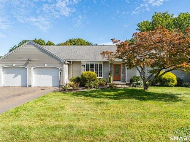 House for sale in Hamden, Connecticut