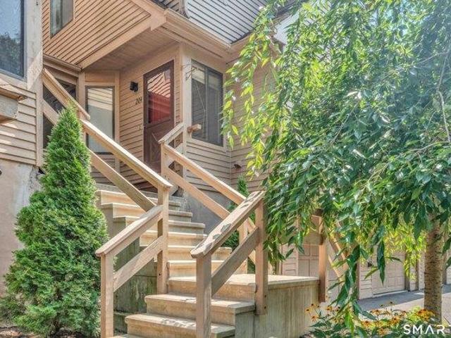House for sale in Hamden, Connecticut