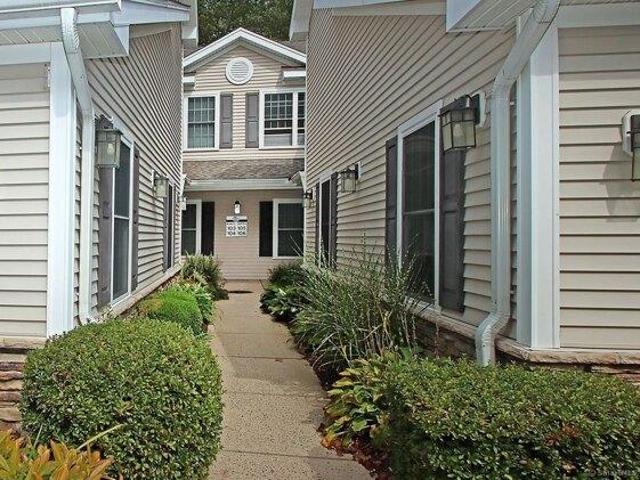 Condo for sale in Hamden, Connecticut
