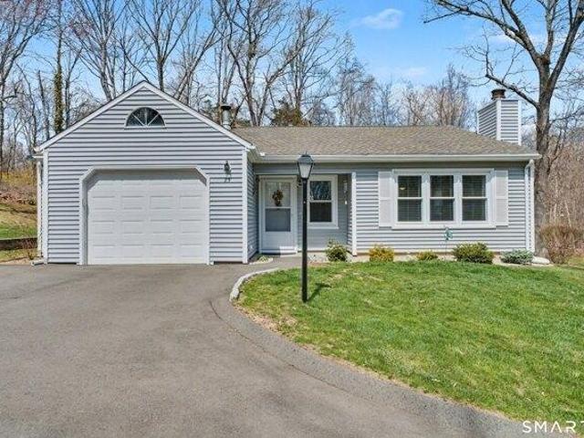 Condo for sale in Hamden, Connecticut