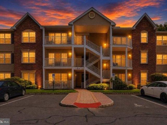 Condo for sale in Crosswicks, New Jersey