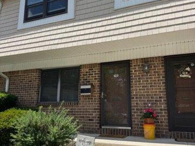 Condo for sale in Crosswicks, New Jersey