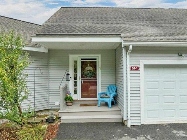 House for sale in Cranberry Meadows, Hampstead