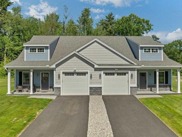 Condo for sale in Baglett Grove, Hampstead