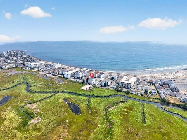 Condo for sale in Great Boar's Head, Hampton