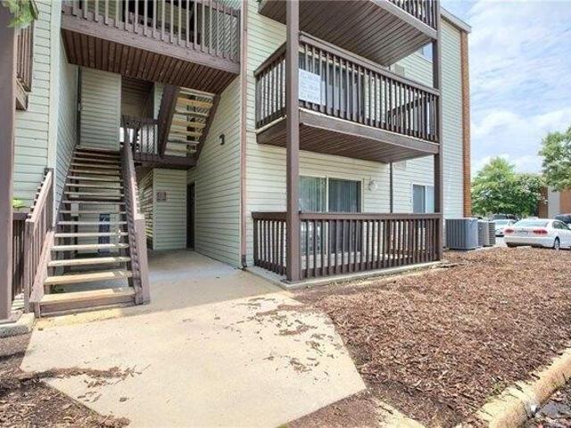 Condo for sale in Hampton