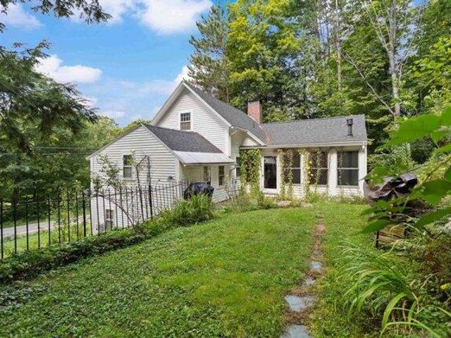 House for sale in Hancock, Hillsborough County