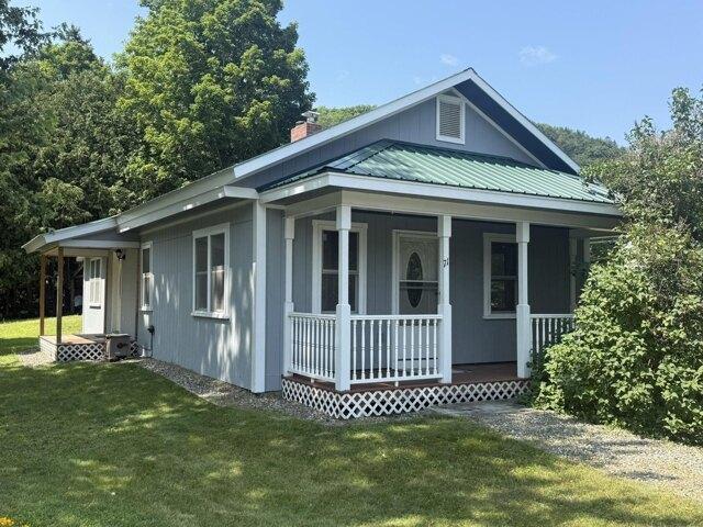 House for sale in Hardwick, Caledonia County