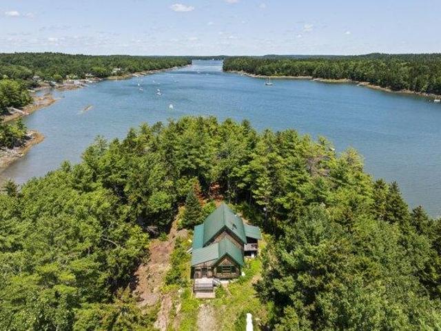 House for sale in Bailey Island, Maine