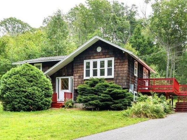 House for sale in Bailey Island, Maine