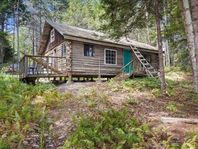 House for sale in Bailey Island, Maine