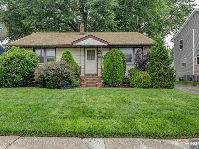 House for sale in Hasbrouck Heights, New Jersey