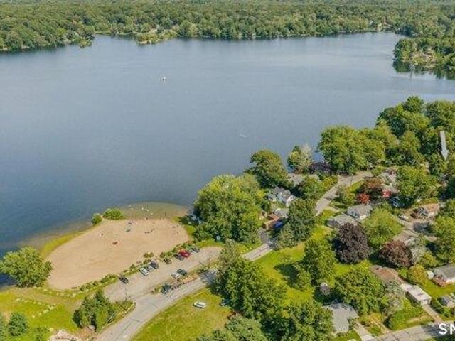 House for sale in Amston, Hebron