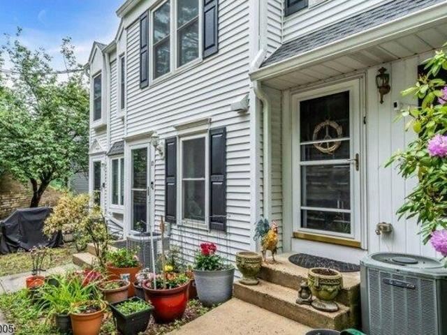 Condo for sale in High Bridge, New Jersey