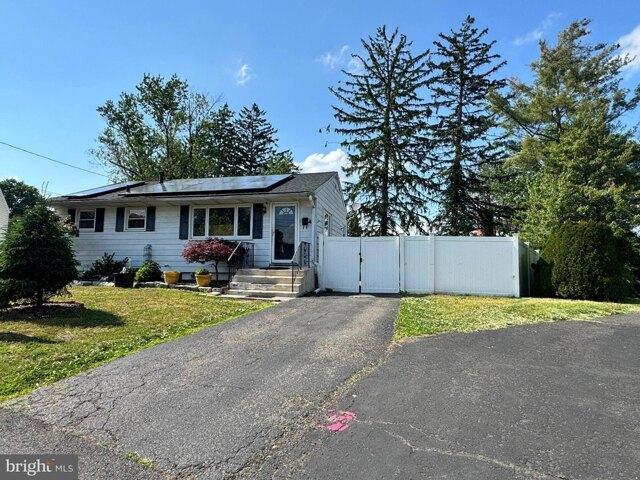 House for sale in Hightstown, New Jersey