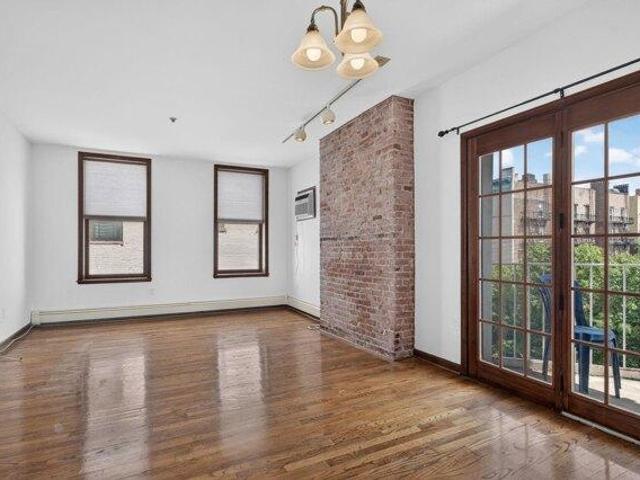 Condo for sale in Hudson, New Jersey
