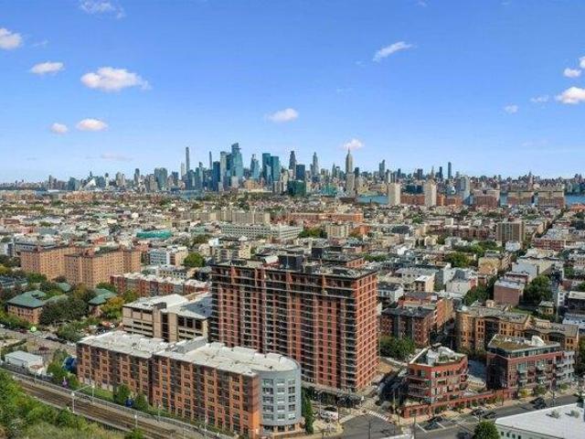 Condo for sale in Hudson, New Jersey