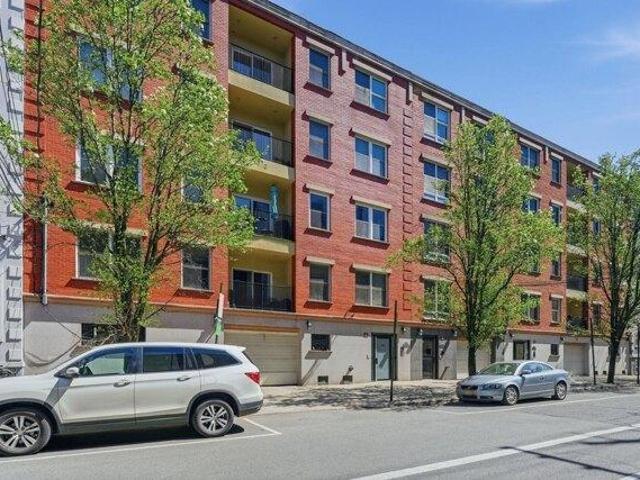 Condo for sale in Hudson, New Jersey