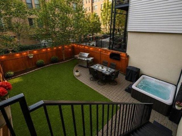 Condo for sale in Hudson, New Jersey