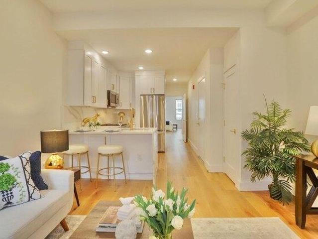 Condo for sale in Hudson, New Jersey