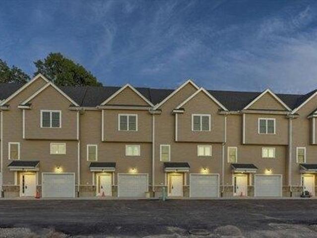 Condo for sale in Holbrook, Massachusetts