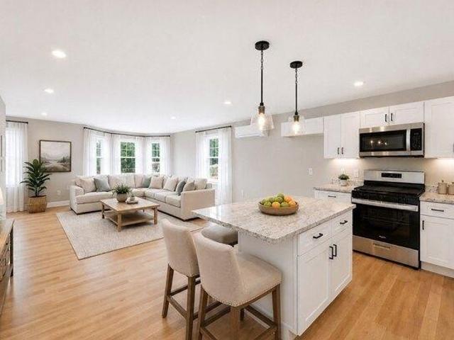 Condo for sale in Holbrook, Massachusetts