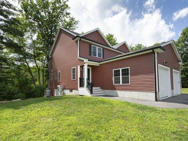 Condo for sale in Brookville, Holbrook
