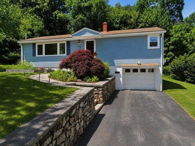 House for sale in Holden, Massachusetts