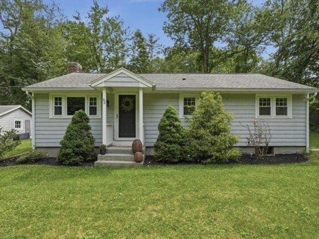 House for sale in Holden, Massachusetts