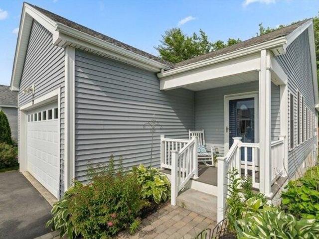 Condo for sale in Holden, Massachusetts