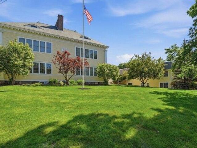 Condo for sale in Holden, Massachusetts