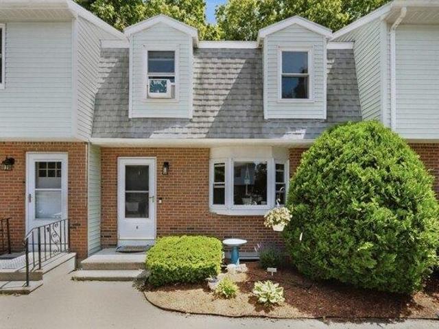 Condo for sale in Holden, Massachusetts
