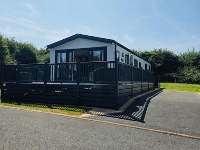Park Home for sale in Rosehill, Penwartha Coombe