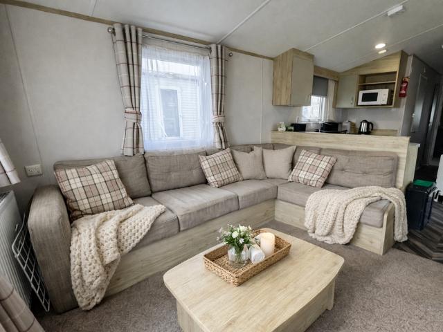 Park Home for sale in Kelsale cum Carlton, Eastbridge