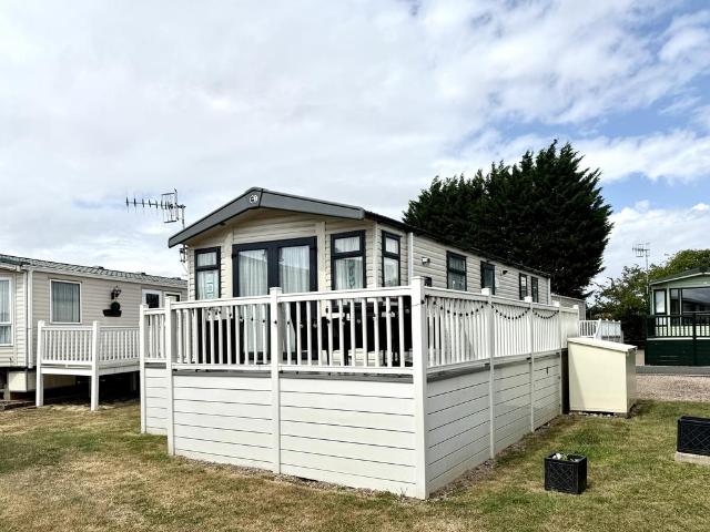 Park Home for sale in Tiddington, Alderminster