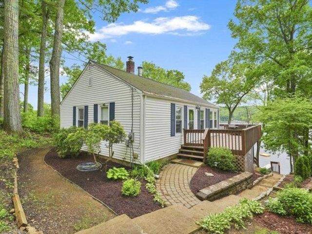 House for sale in Holland, Hampden County