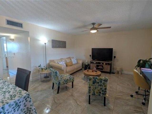 Condo for sale in Hollywood, Florida