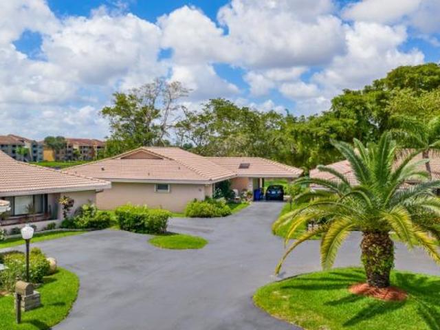 Townhouse for rent in Hollywood
