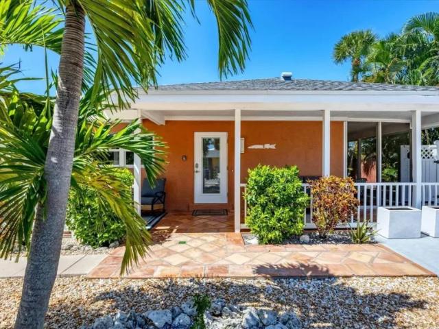House for sale in Holmes Beach, Florida