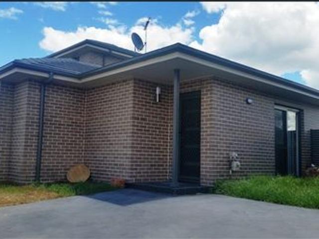 Granny Flat for rent in Sydney, New South Wales