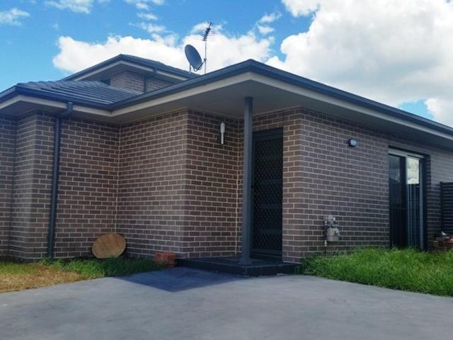 Granny Flat for rent in Sydney, New South Wales