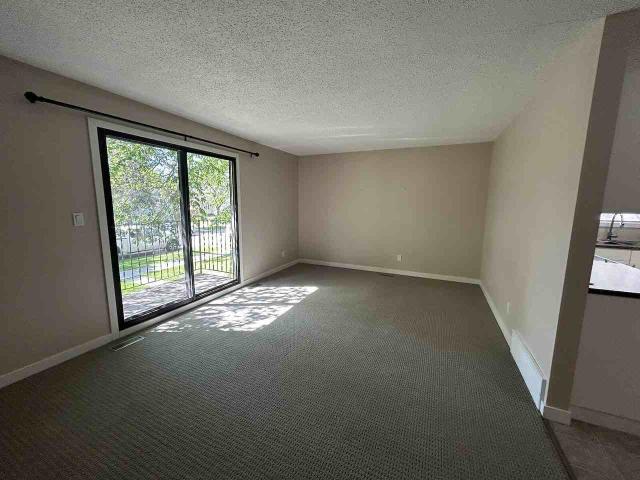 House for rent in Wedgewood, Alberta