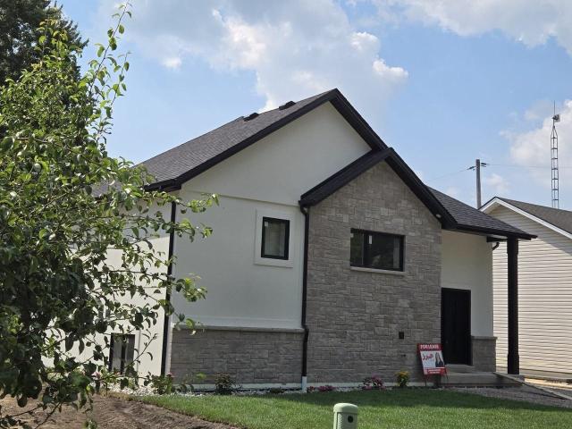 House for rent in Essex, Ontario