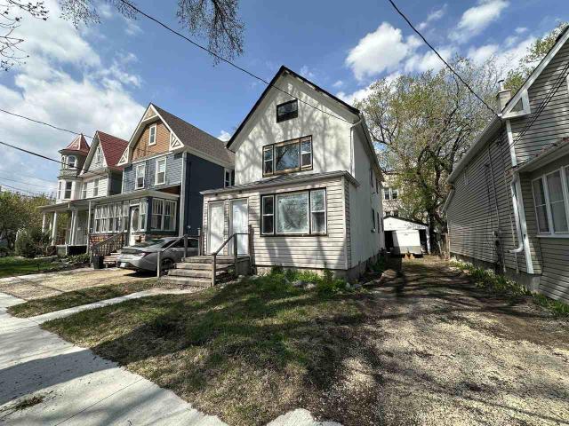 House for rent in East St. Paul, Manitoba
