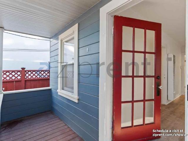 House for rent in Burlingame, San Mateo County